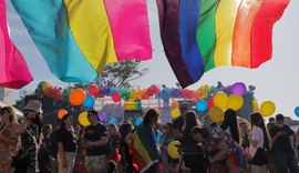 ONG oferece oficinas de criação artística para pessoas LGBTQIA+