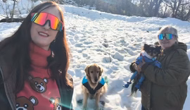 Brasileira morre em acidente de carro na volta de viagem à Argentina com mãe e cachorros
