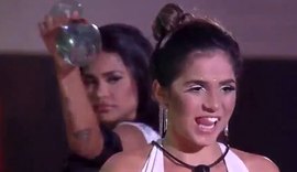 'BBB20': Flayslane joga bebida na direção de Gizelly e internet reage