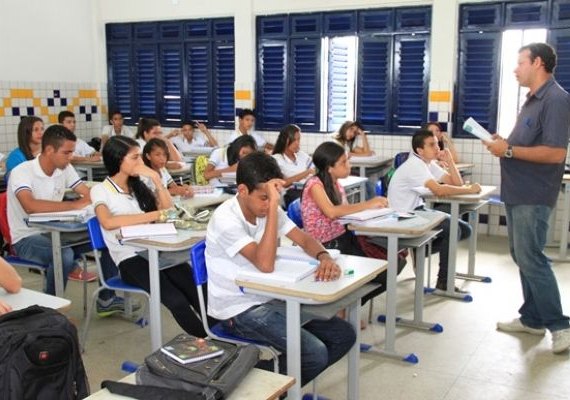 Projeto Rádio Escola começa nesta segunda-feira, a partir de 13h30
