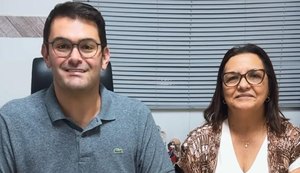 Prefeito anuncia reajuste de 12% para Educação; mais do que o dobro concedido pelo Estado e Maceió