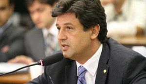 Bolsonaro confirma Mandetta para Saúde