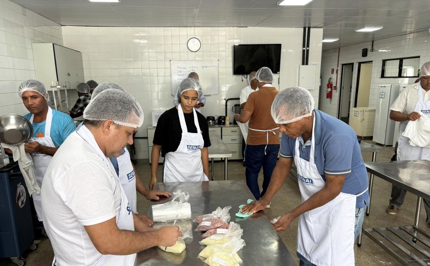 Dependentes químicos que passaram pela Rede Acolhe são preparados para o mercado de trabalho