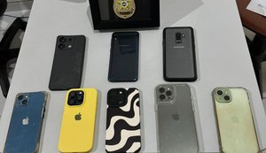 Polícia Civil de Alagoas devolve a turistas celulares furtados em evento