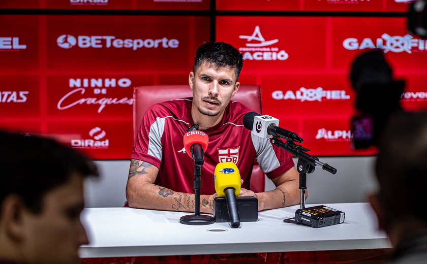 Léo Campos fala sobre reta final da Série B e descarta contato com o Santa Cruz