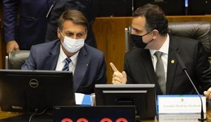 Perdão de Bolsonaro deve ser mantido, defende presidente do Congresso
