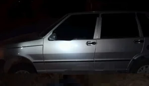 Homem é atacado a tiros enquanto dirigia, tentou fugir, mas morreu