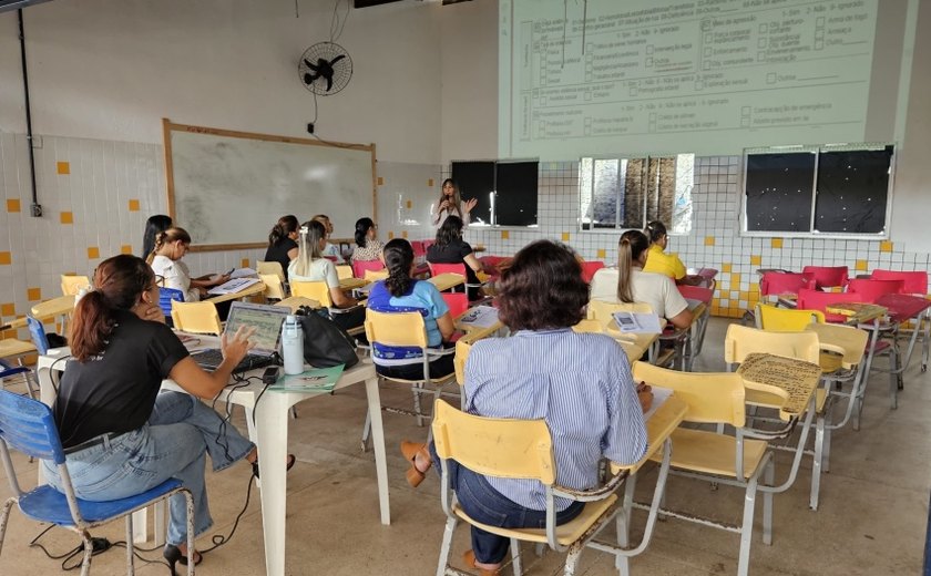 Profissionais da Educação recebem capacitação para notificação de violência nas escolas