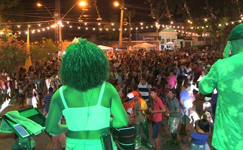 Carnaval oferece programação variada em oito regiões de Maceió