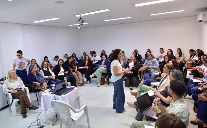 Programa Primeira Infância no Suas/Criança Feliz promove capacitação em Arapiraca