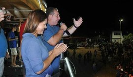 Prefeito 2º mais votado em AL comemora sua conquista com grande festa em praça pública