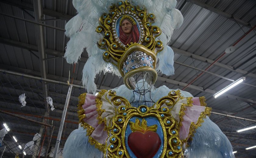 Portela realiza sonho de homenagear brasilidade de Clara Nunes