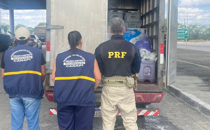 PRF retira de circulação 900kg de pescado transportado sem refrigeração e em contato com óleo diesel