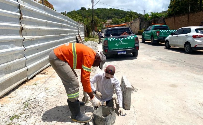 Operação Língua Suja flagra lançamento irregular de concreto em galeria pluvial no litoral Norte