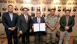TJ/AL assina cooperação para agilizar resolução de conflitos de Trânsito
