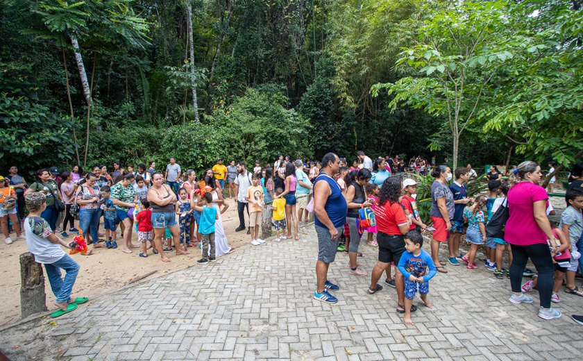 Caça aos ovos leva mais de 500 pessoas ao Parque Municipal de Maceió