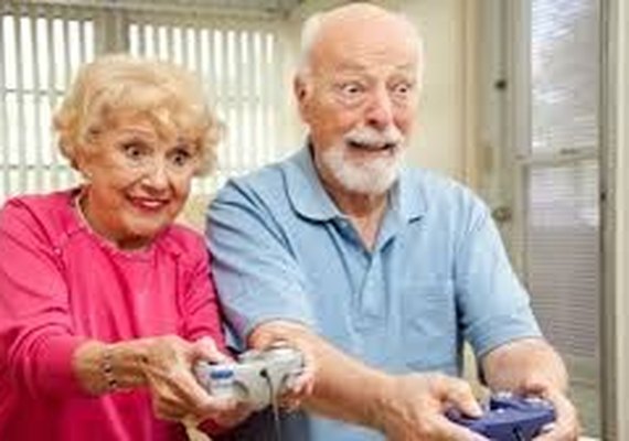 Jogar videogame estimula a saúde mental e física na terceira idade