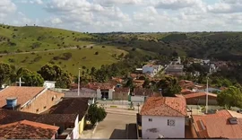 Corpo de homem é encontrado no chão de residência em Limoeiro de Anadia