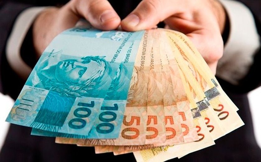 Governo reduz para R$ 998 previsão do salário mínimo em 2019
