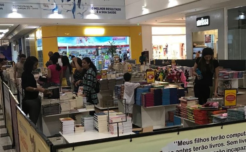 Feira traz mais de 30 mil livros para Arapiraca