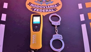 PRF prende motoristas por crimes diferentes na BR 101