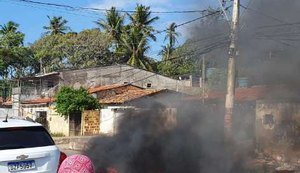 Moradores de Riacho Doce protestam pela morte de menino eletrocutado
