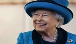 Rainha Elizabeth vai para hospital às pressas e é internada em Londres