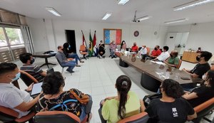 Gestão da Ufal busca saída para contratar intérpretes e tradutores de Libras