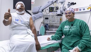 Programa transforma a vida de paciente ao remover 'carne crescida' dos olhos