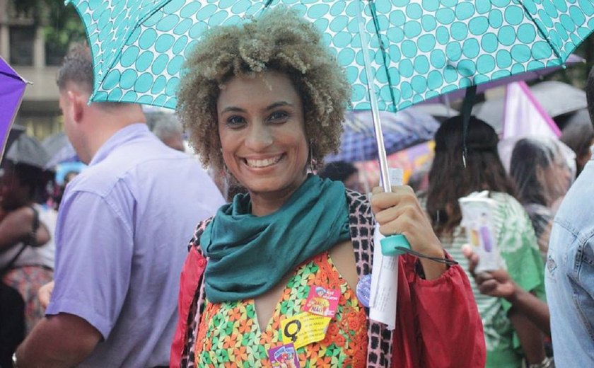 'Foi um ato covarde', diz irmã de vereadora assassinada no Rio de Janeiro