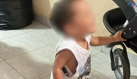 Bebê de 1 ano morre em SC, e mãe e padrasto são detidos suspeitos de tortura