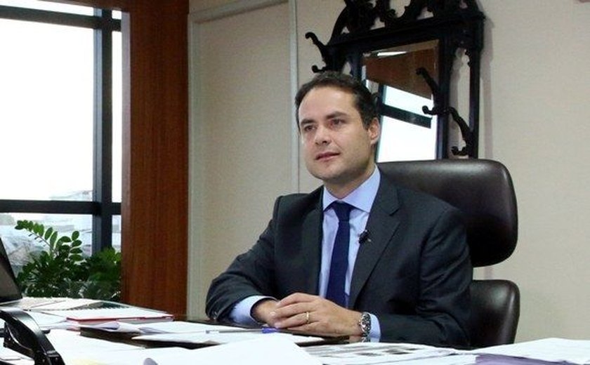 Renan Filho assina concessão de incentivos para instalação de empresas