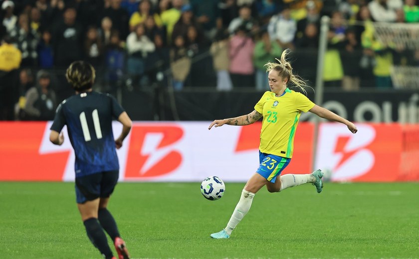 Capitã e líder no Brasileirão Feminino, zagueira Isa Haas se firma na seleção