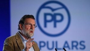 Primeiro-ministro espanhol descarta eleições nacionais após vitória de independentistas