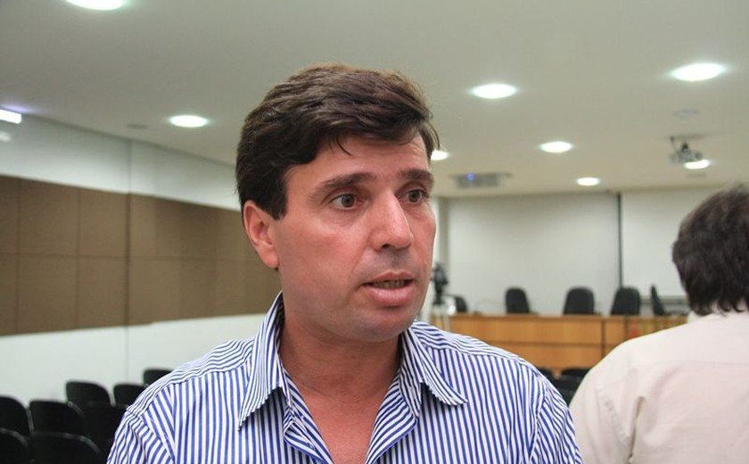 Família Beltrão quer retomar a prefeitura de Penedo