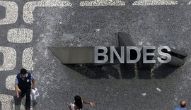 Queda da JBS na bolsa gera perdas de R$ 3,4 bilhões para BNDES e Caixa