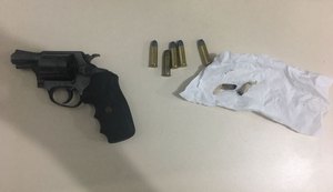 Caminhoneiro embriagado e armado é detido pela PRF em São Miguel dos Campos