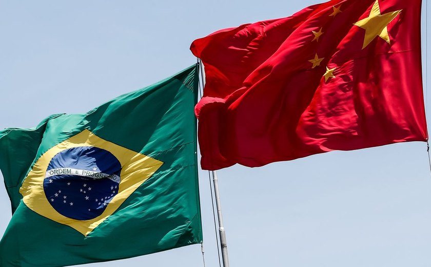 Emprego no comércio Brasil-China cresce mais que nas demais parcerias