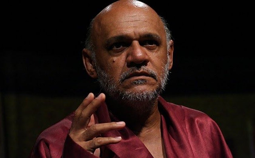 Ator alagoano cria personagem para orientar população sobre isolamento