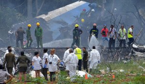 Boeing 737 com 113 pessoas a bordo cai logo após decolar de Havana