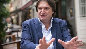 Indulto de Bolsonaro: 'Só no Nazismo Hitler se autodeclarou o guardião da Constituição', diz Pedro Serrano