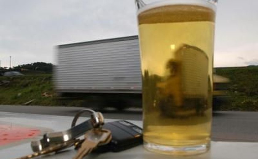 BPTran prende motorista por embriaguez ao volante em Maceió