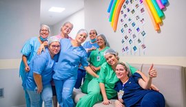 Mural com fotos da infância emociona profissionais da UTI no Hospital da Cidade em Maceió
