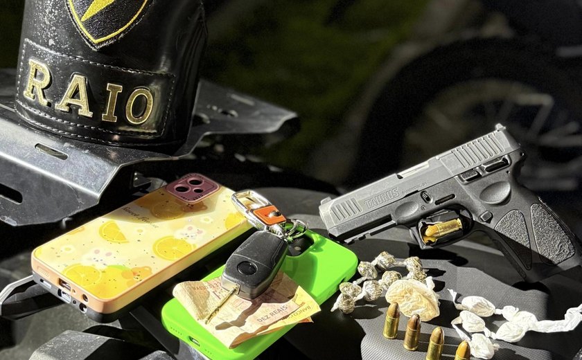 PM/AL apreende arma e 8,6 quilos de drogas em ações de motopatrulhamento em Maceió