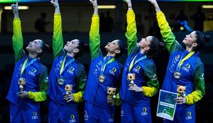 Com a alagoana Duda Arakaki, Brasil conquista prata inédita no conjunto geral do mundial de GR