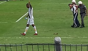 Em jogo maluco, Vitória bate a Ponte Preta e decreta rebaixamento da Macaca