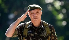 Bolsonaro nomeia comandante do Exército escolhido por Lula
