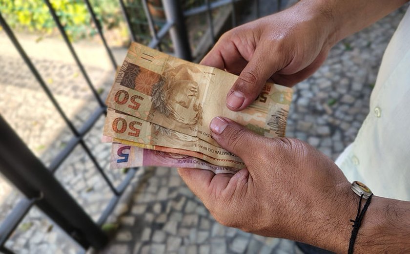 Com alta de 17,4%, Alagoas atinge recorde de renda, mas desafios sociais persistem