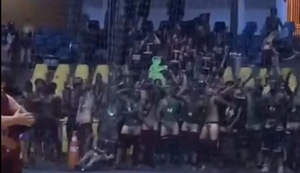 Unisa expulsa alunos de medicina que ficaram seminus e realizaram 'punhetaço' em jogo de vôlei feminino