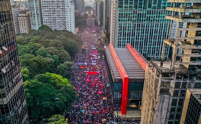 Movimentos planejam voltar às ruas contra ameaças de Bolsonaro às eleições